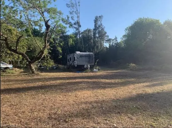 North Fort Myers, FL 33917,7978 Ebson DR