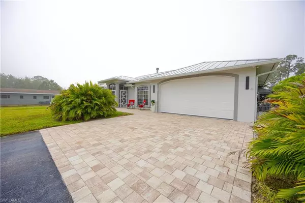 2618 35th AVE NE, Naples, FL 34120