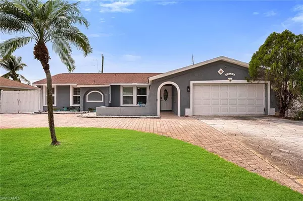 4838 Tahiti LN,  Naples,  FL 34112