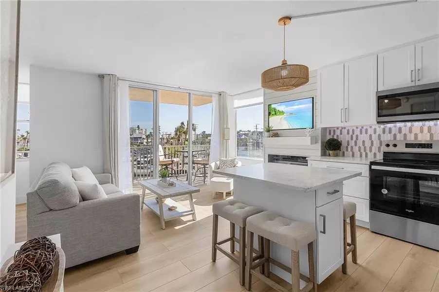 7330 Estero BLVD #107, Fort Myers Beach, FL 33931