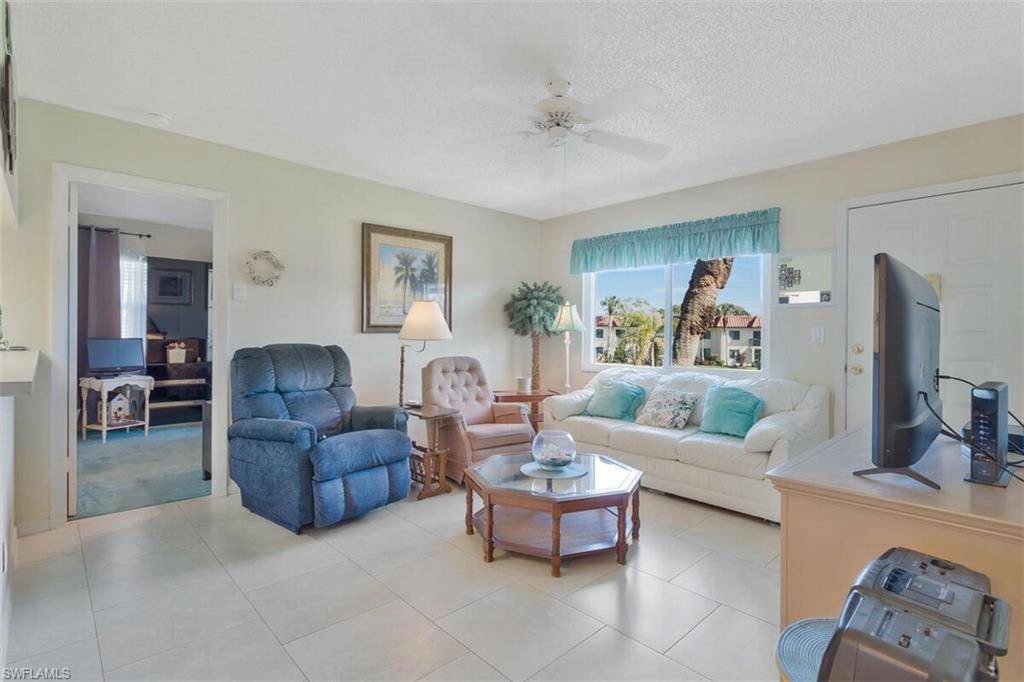 Naples, FL 34116,4321 27th CT SW #203