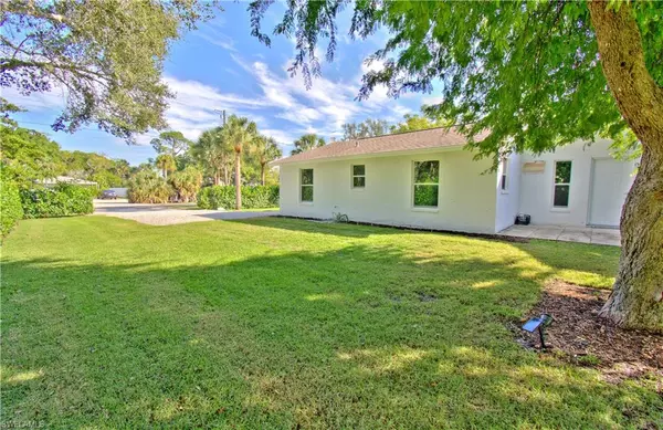 Naples, FL 34112,3092/3080 Coco AVE
