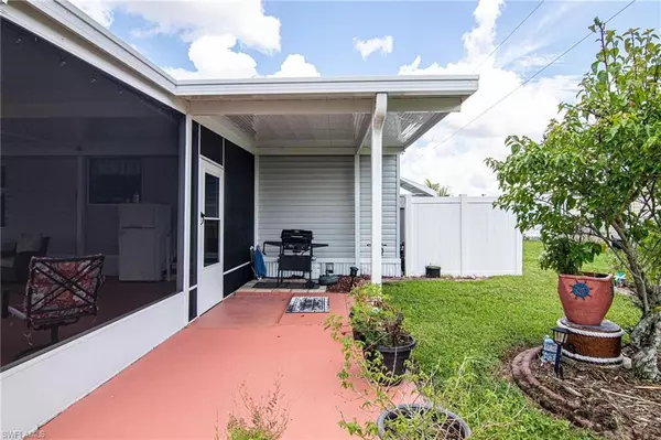 North Fort Myers, FL 33917,3146 Longview DR