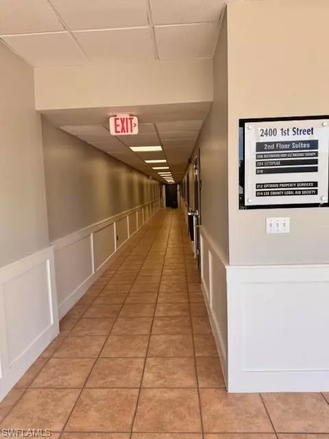 Fort Myers, FL 33901,2400 1st ST #210