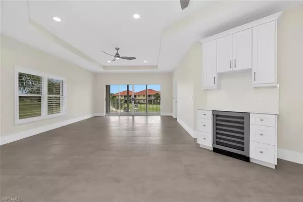 Naples, FL 34119,11412 Quail Village WAY #D-201