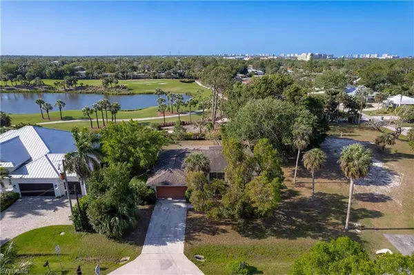 Naples, FL 34110,112 Fairway CIR
