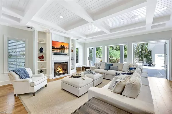 Naples, FL 34102,455 13th AVE S