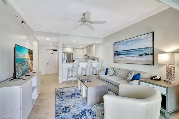 Naples, FL 34102,221 9th ST S #219