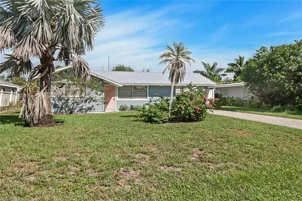 3910 14th ST N, Naples, FL 34103