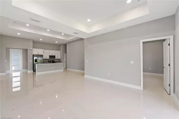 Lehigh Acres, FL 33974,723 Cadis ST E