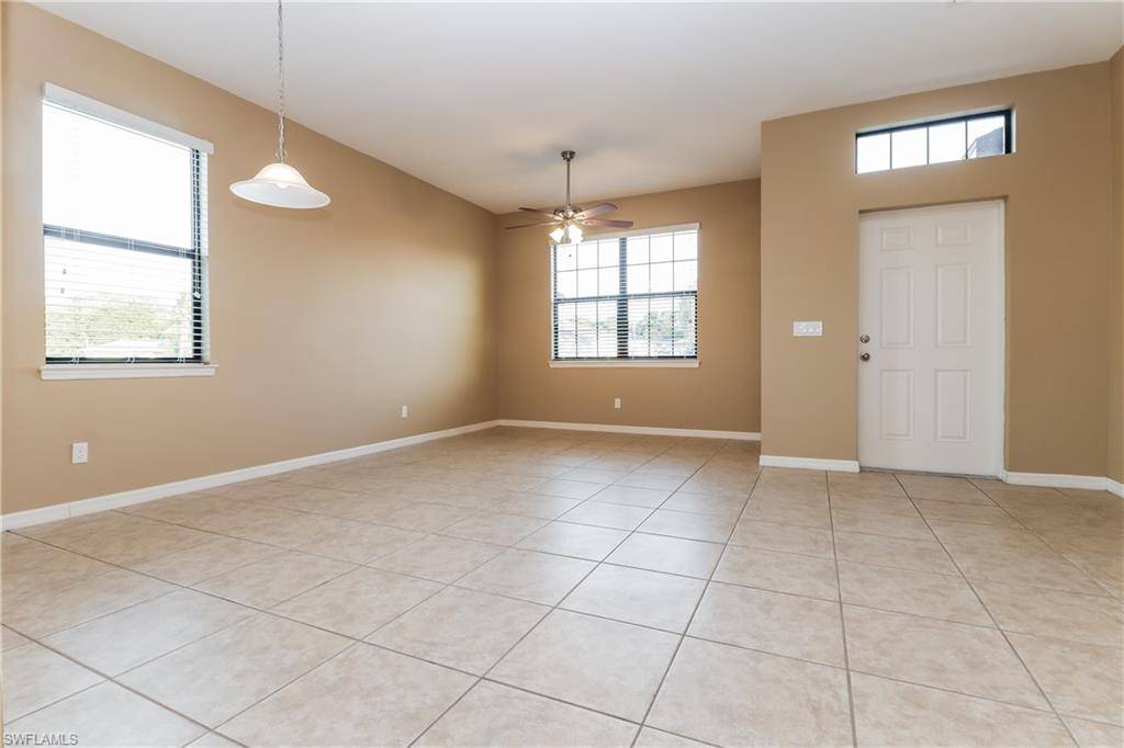 Cape Coral, FL 33991,723 SW 6th ST