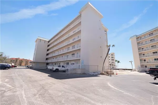Fort Myers Beach, FL 33931,7400 Estero BLVD #426