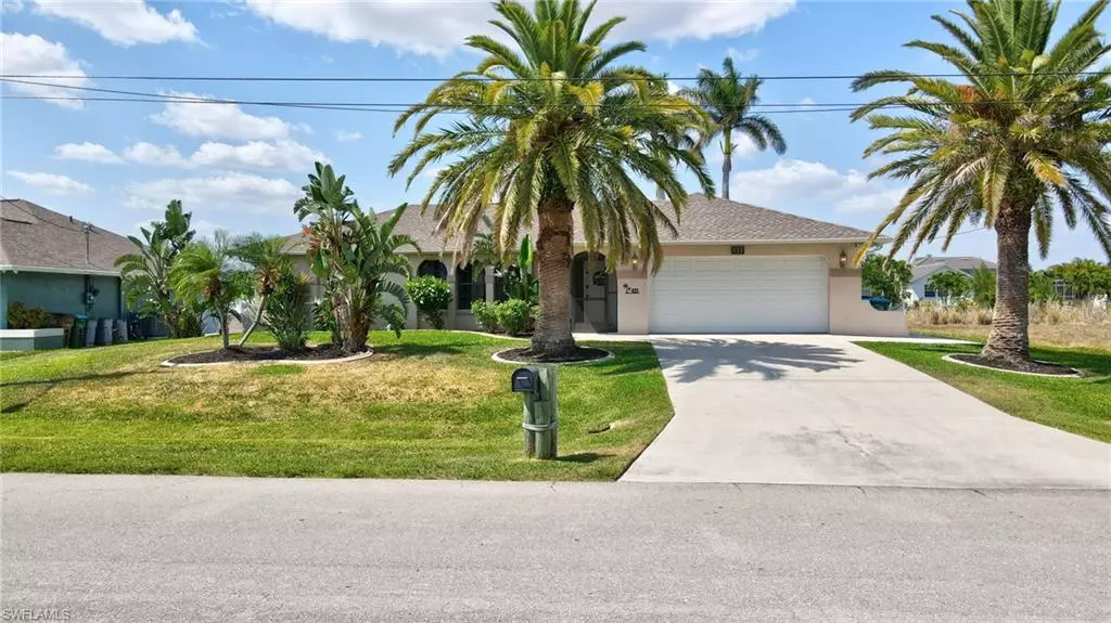 Cape Coral, FL 33990,423 SE 17th ST