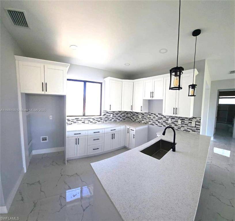 Lehigh Acres, FL 33972,1716 Grant AVE