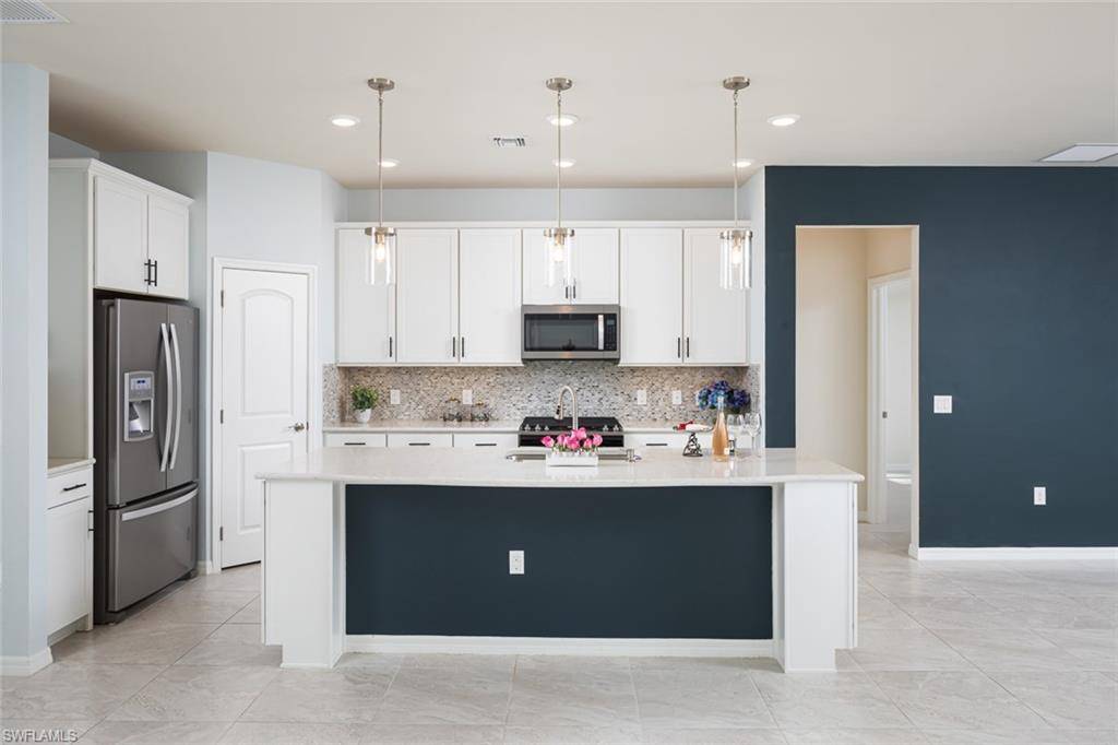 Naples, FL 34109,7266 Wilton DR