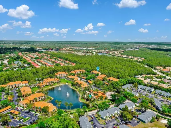 Naples, FL 34104,1180 Wildwood Lakes BLVD #207