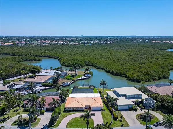 Naples, FL 34102,2111 Sheepshead DR