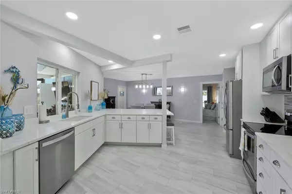 North Fort Myers, FL 33903,1667 Swan TER