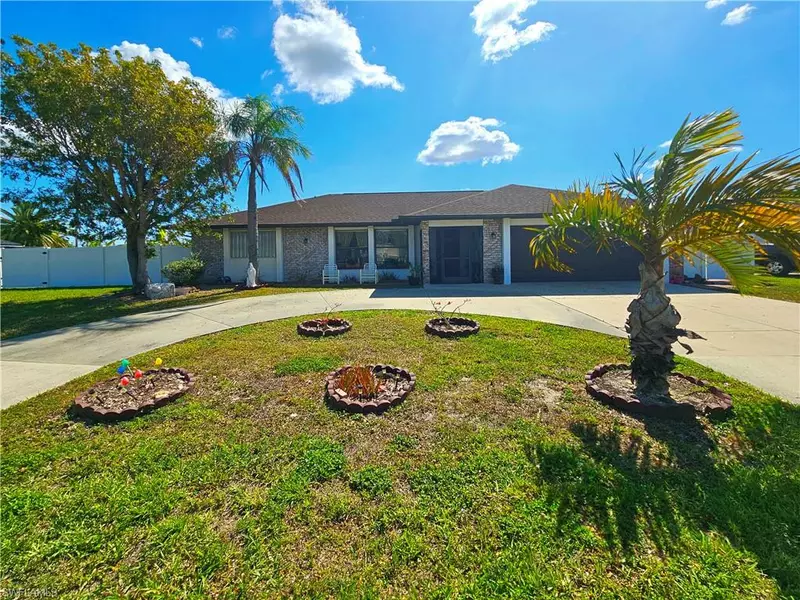 3207 Santa Barbara BLVD, Cape Coral, FL 33914