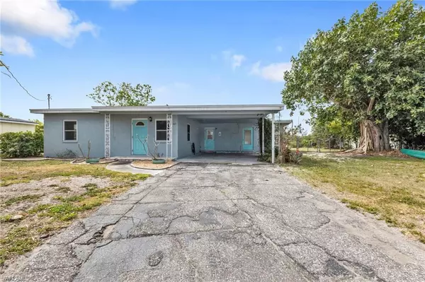 Port Charlotte, FL 33952,103 Curtis TER NE