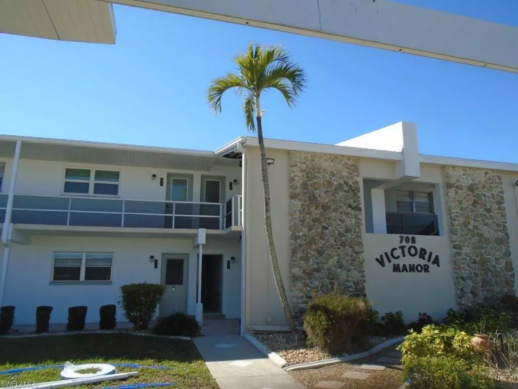 Cape Coral, FL 33904,708 Victoria DR #206