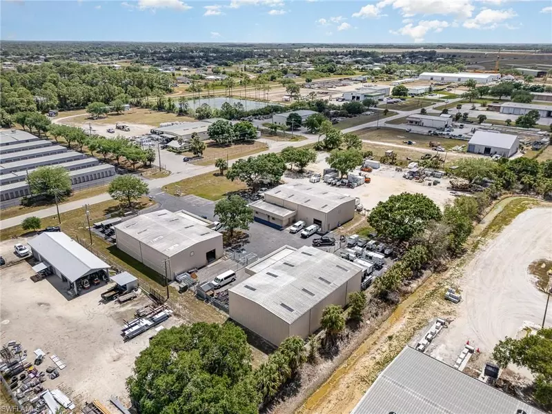 1080 Commerce DR, Labelle, FL 33935