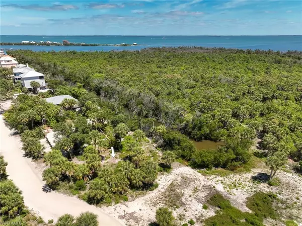 Upper Captiva, FL 33924,671 Rum RD