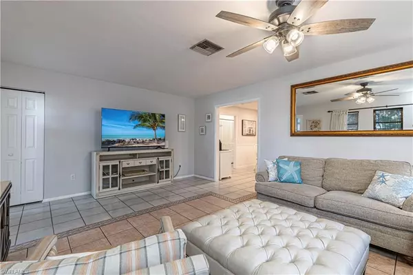 Naples, FL 34108,634 103rd AVE N