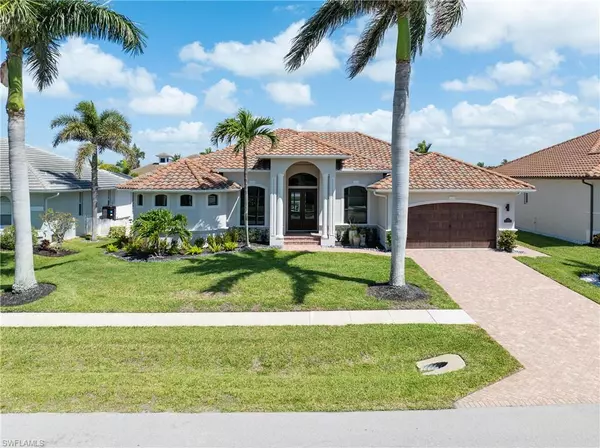 1064 Cottonwood CT, Marco Island, FL 34145