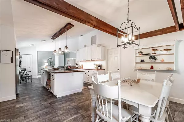 Naples, FL 34112,3587 Kent DR