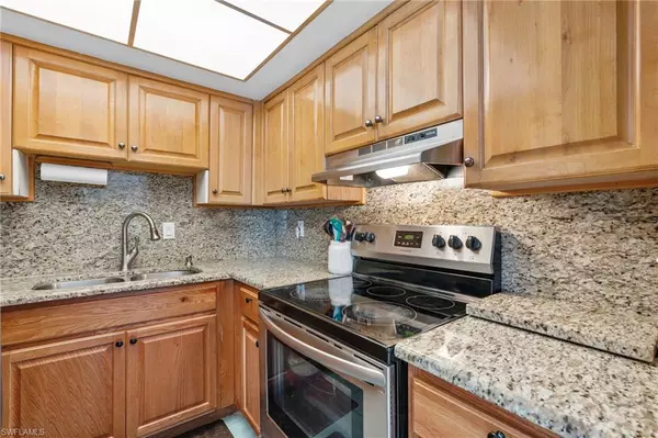 Marco Island, FL 34145,1047 Hartley AVE #106