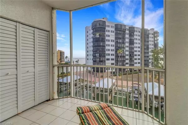 Fort Myers Beach, FL 33931,4331 Bay Beach LN #353