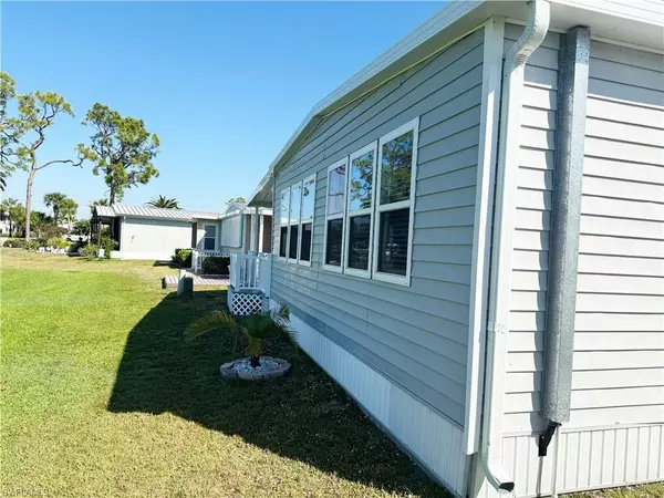 North Fort Myers, FL 33903,218 Nicklaus BLVD