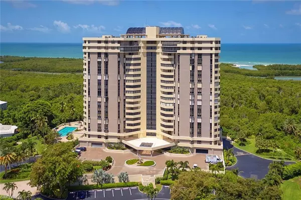 Naples, FL 34108,6001 Pelican Bay BLVD #1706
