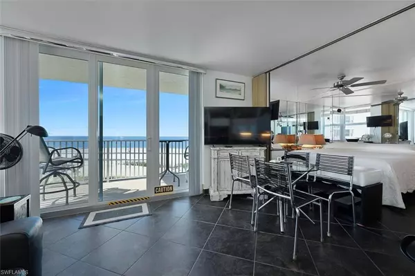 Fort Myers Beach, FL 33931,7300 Estero BLVD #404