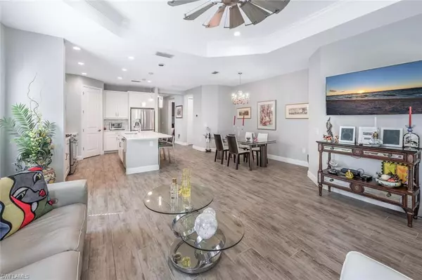 Naples, FL 34112,2167 Marquesa CIR