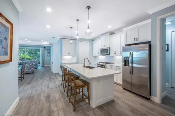 Naples, FL 34112,2211 Marquesa CIR