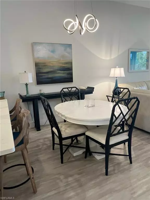 Naples, FL 34109,2325 Carrington CT #202