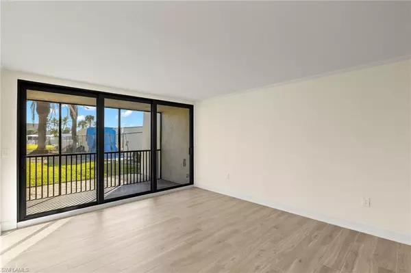 Sanibel, FL 33957,1501 Middle Gulf DR #I-101