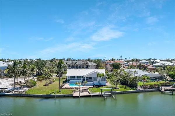 Sanibel, FL 33957,848 Limpet DR
