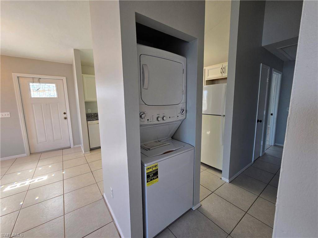 Fort Myers Beach, FL 33931,232 Anchorage ST