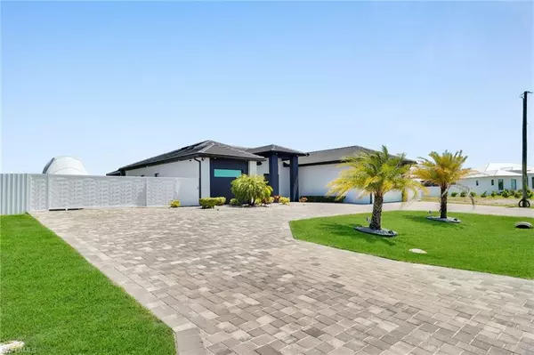 Cape Coral, FL 33991,405 SW 14th AVE