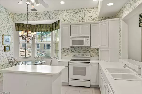 Naples, FL 34110,6035 Trophy DR #103