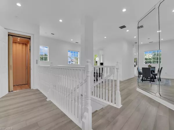 Miromar Lakes, FL 33913,10500 Marino Pointe DR #703