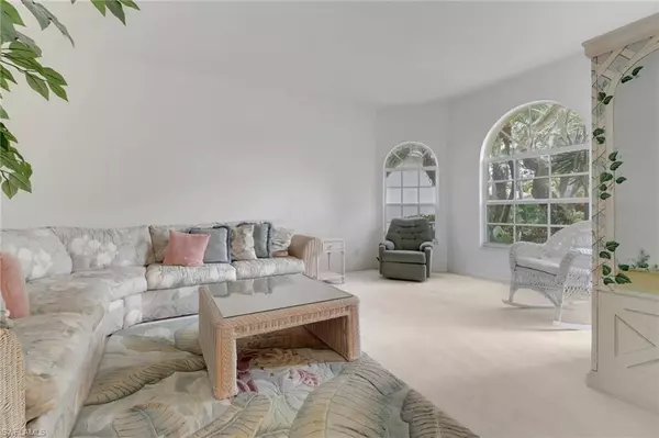 Naples, FL 34119,2027 Morning Sun LN