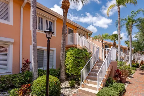 Naples, FL 34114,6660 Beach Resort DR #16