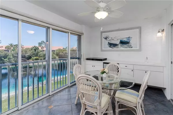 Naples, FL 34114,6660 Beach Resort DR #16