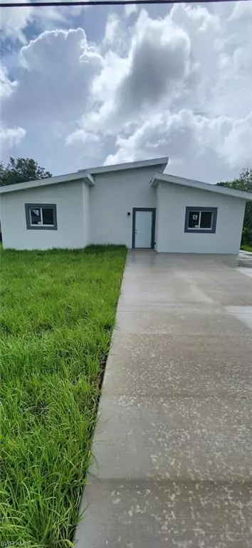 Lehigh Acres, FL 33936,424 Alabama RD S