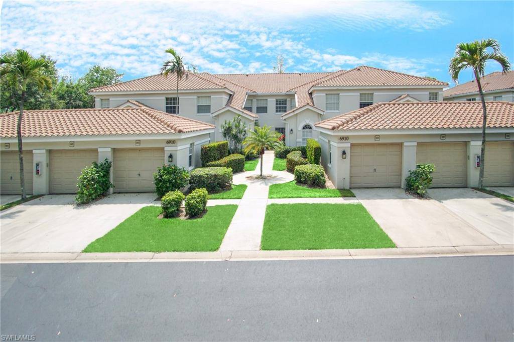 Naples, FL 34109,6910 Satinleaf RD N #204