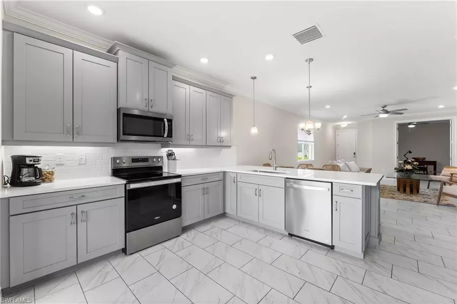 28295 Captiva Shell LOOP, Bonita Springs, FL 34135
